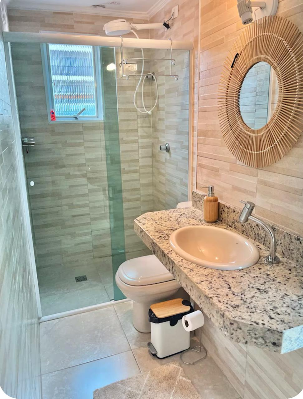 Pendthouse Sofisticado com Suíte Master, Hidromassagem e Rooftop Gourmet em Bertioga