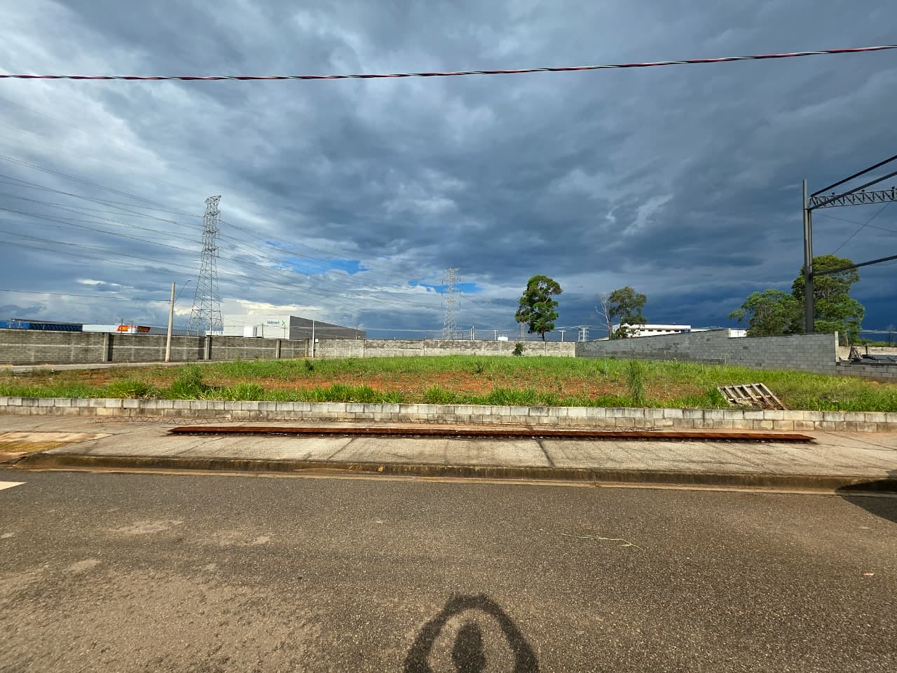 Terreno Empresarial Metropolitano — Quadra M Lote 01